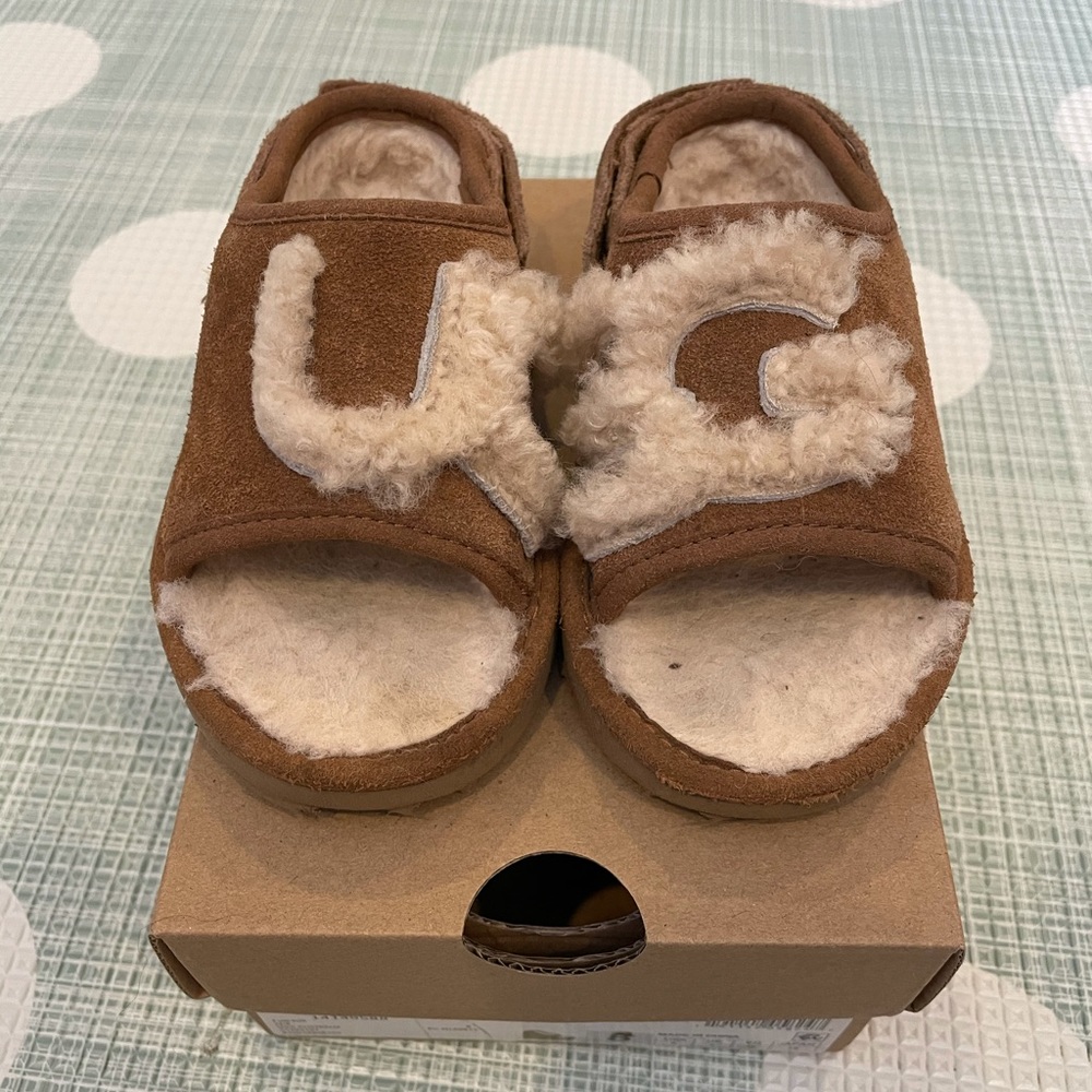 Ugg slippers for toddlers